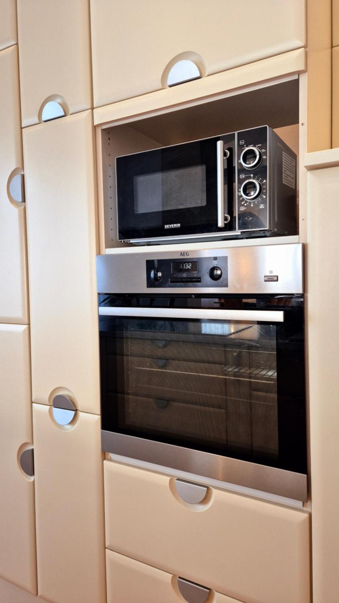 Sunny And Spacious Apartment Near City Centre Wien Exteriör bild