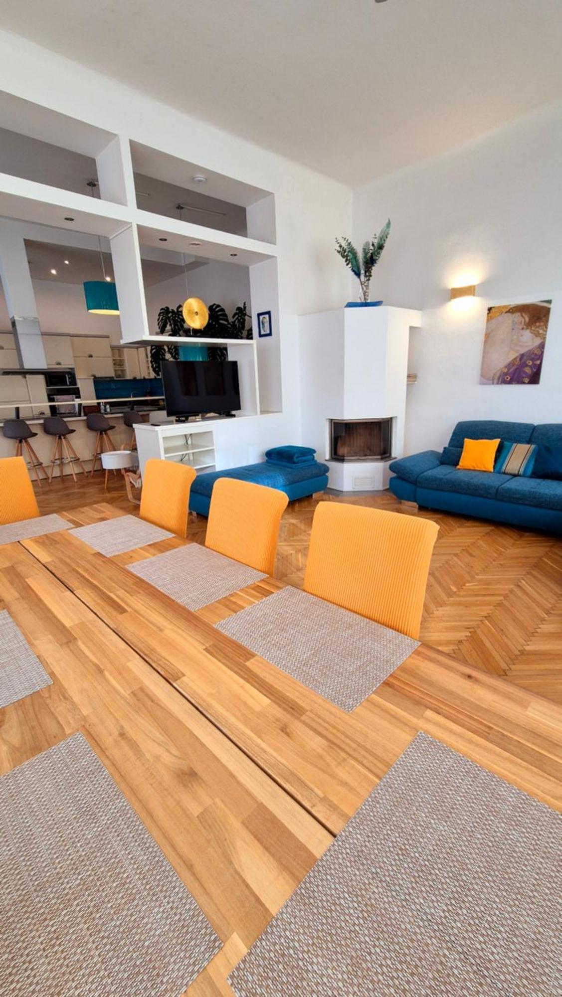 Sunny And Spacious Apartment Near City Centre Wien Exteriör bild